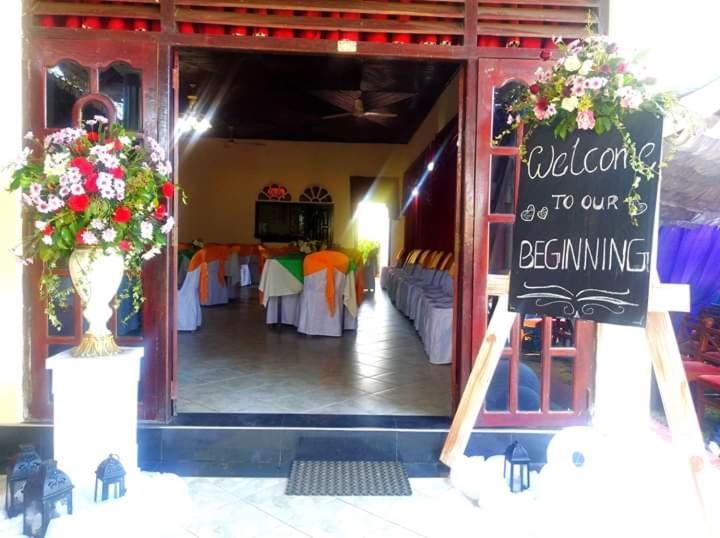 Hansika Guest Inn Buttala Exterior foto